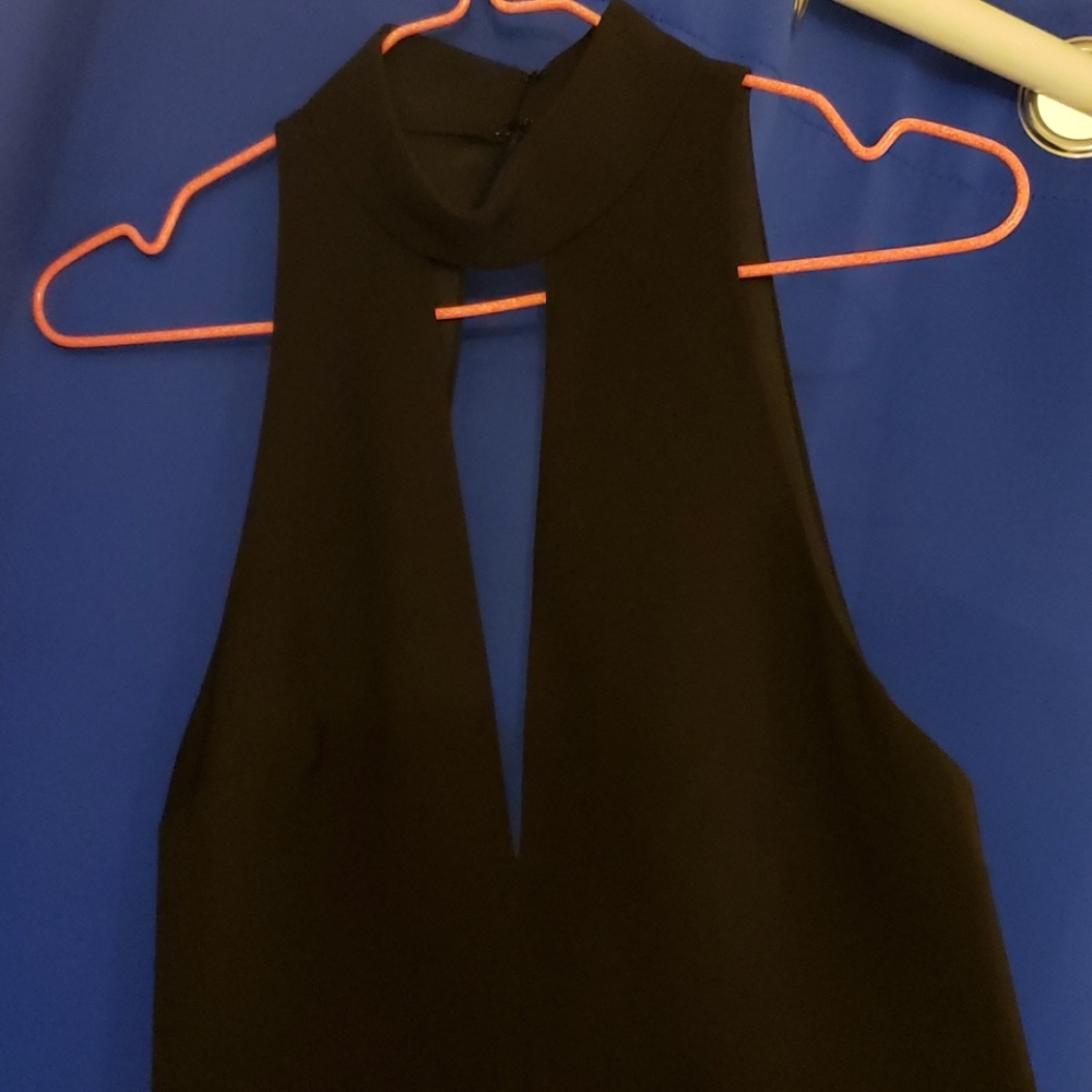 EXPRESS - Black Keyhole Mock Neck Sleeveless Dress